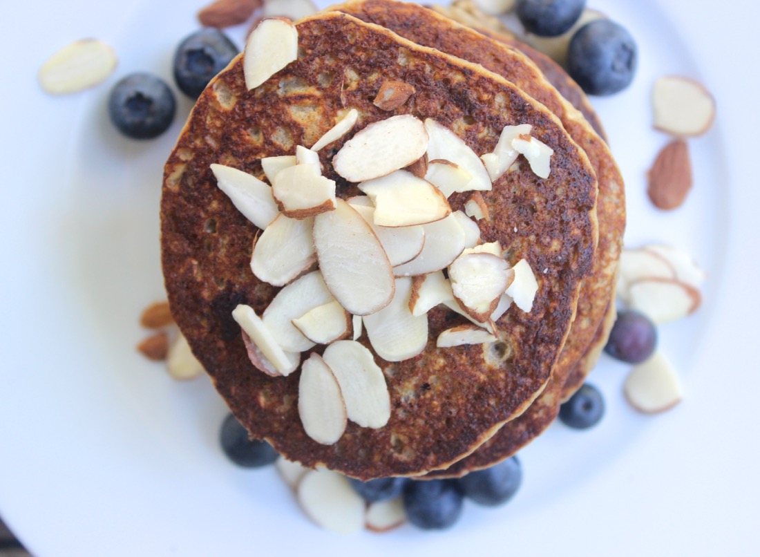 Banana Oat Pancakes