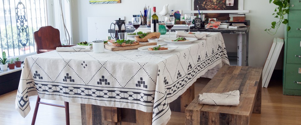 anfa-black-natural-linen-moroccan-tablecloth