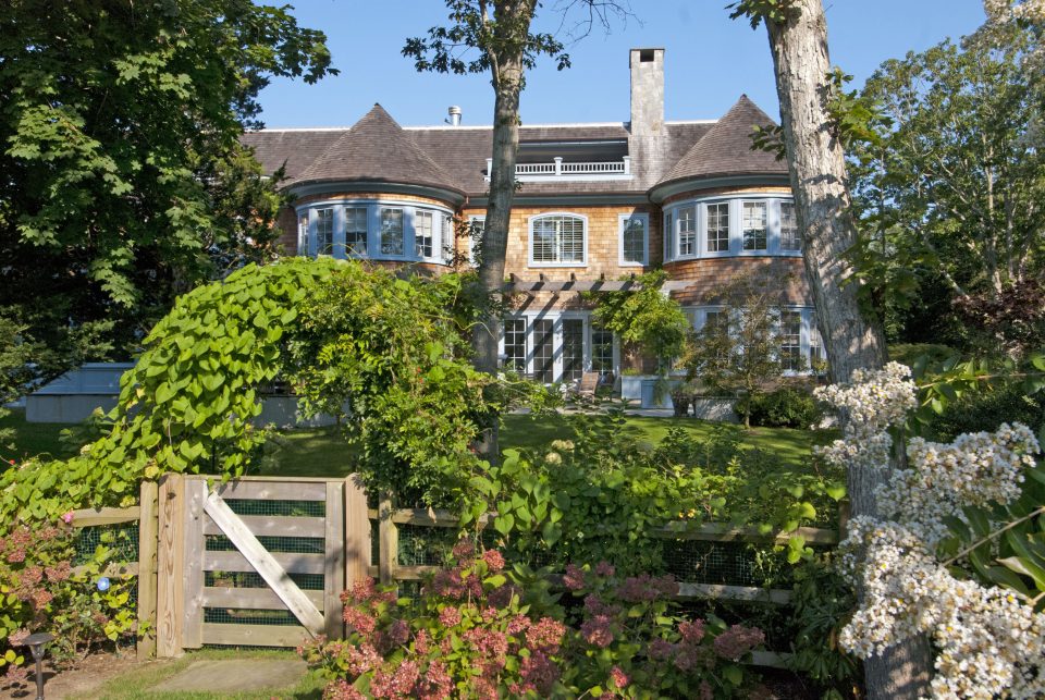 Don't Miss The 2017 East Hampton House & Garden Tour on Nov. 25th KDHamptons